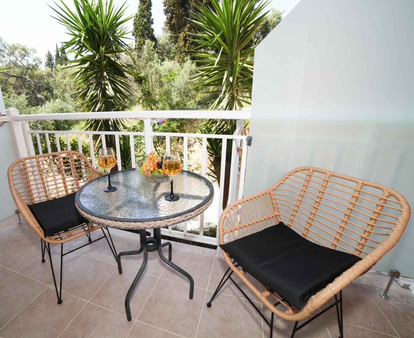 Angels Pool Studios And Apartments Palaiokastritsa Exterior foto
