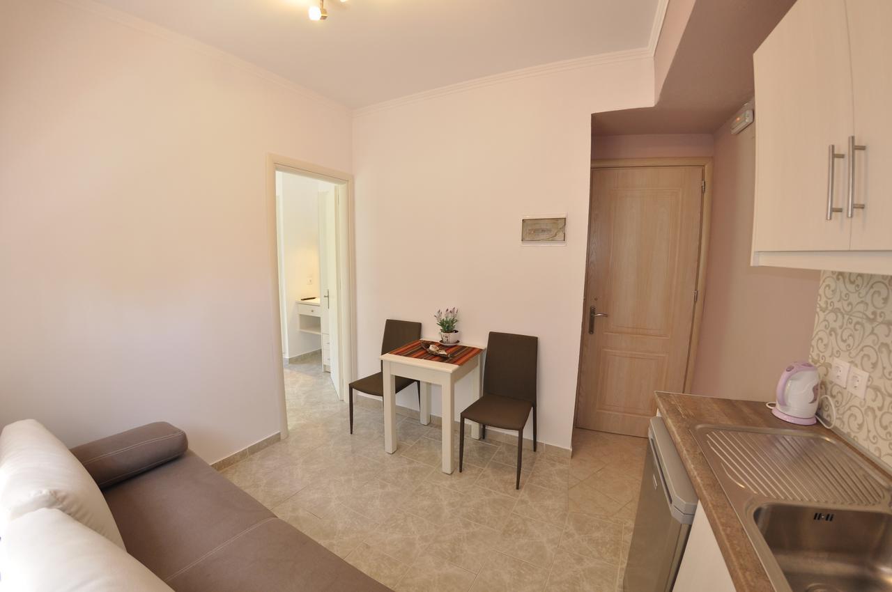 Angels Pool Studios And Apartments Palaiokastritsa Exterior foto