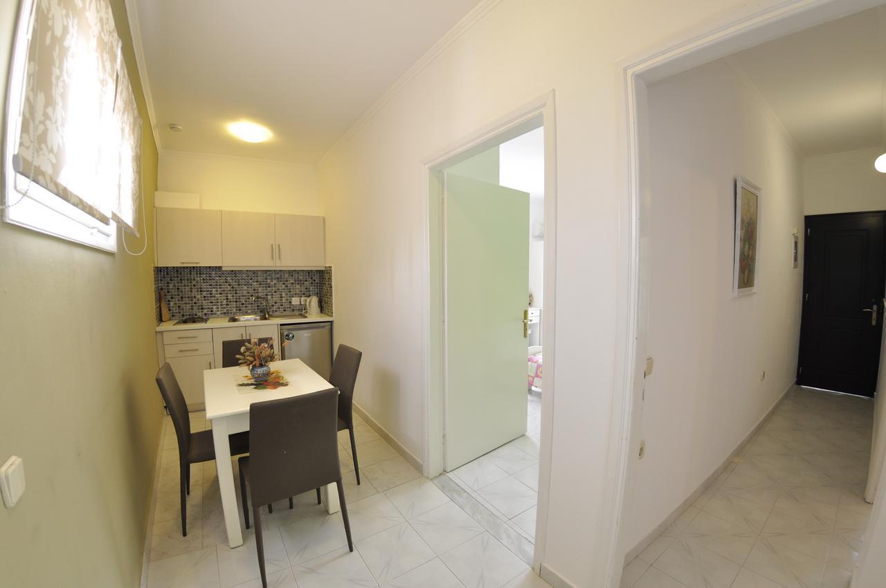 Angels Pool Studios And Apartments Palaiokastritsa Exterior foto